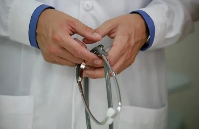 No Brasil, a cada dez alunos de medicina em instituições privadas, quatro não atingiram nota no Enamed